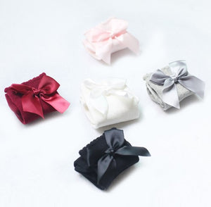 knee high cotton sock with bows for little baby and toddler girls