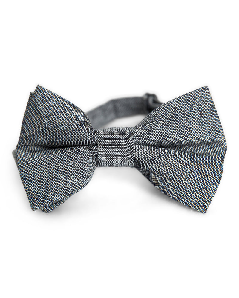 All of our Littlest Prince accessories are super trendy and are super comfy. All of our ties and bow ties were handpicked for our Boujie shoppers! Make sure you select a matching set for daddy! 